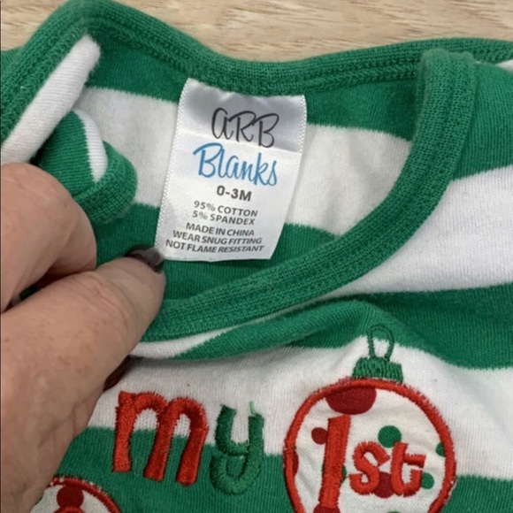 Oliver’s first Christmas - Picture 4 of 6